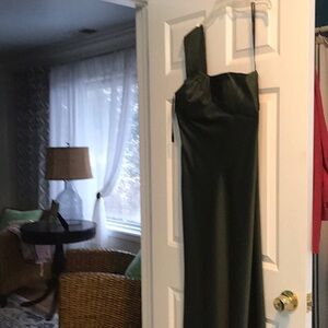 Formal dress size 10. Dark green.